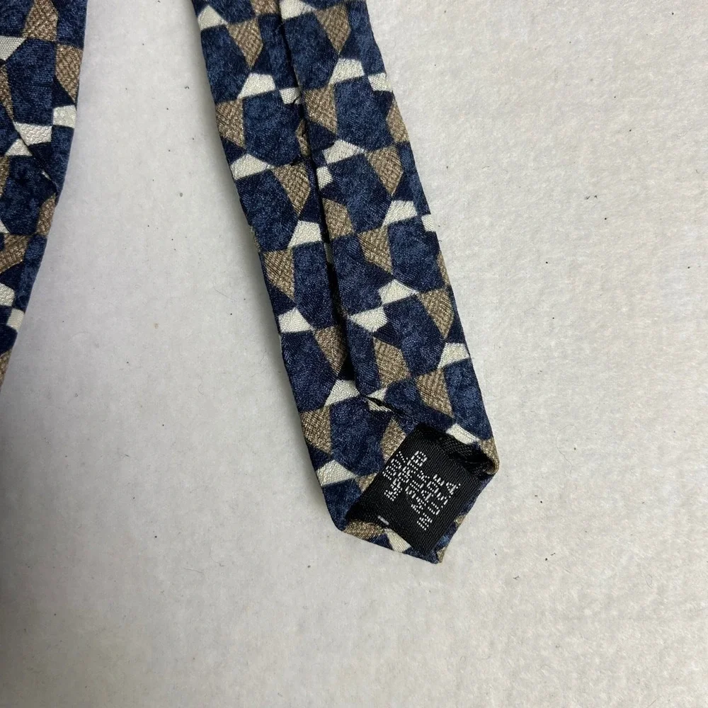 Guess vintage american